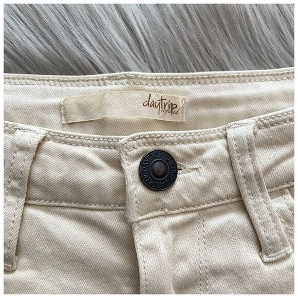 Daytrip Womens Capriscorn High Rise Cutoff Shorts Sz 26 - Picture 8 of 11